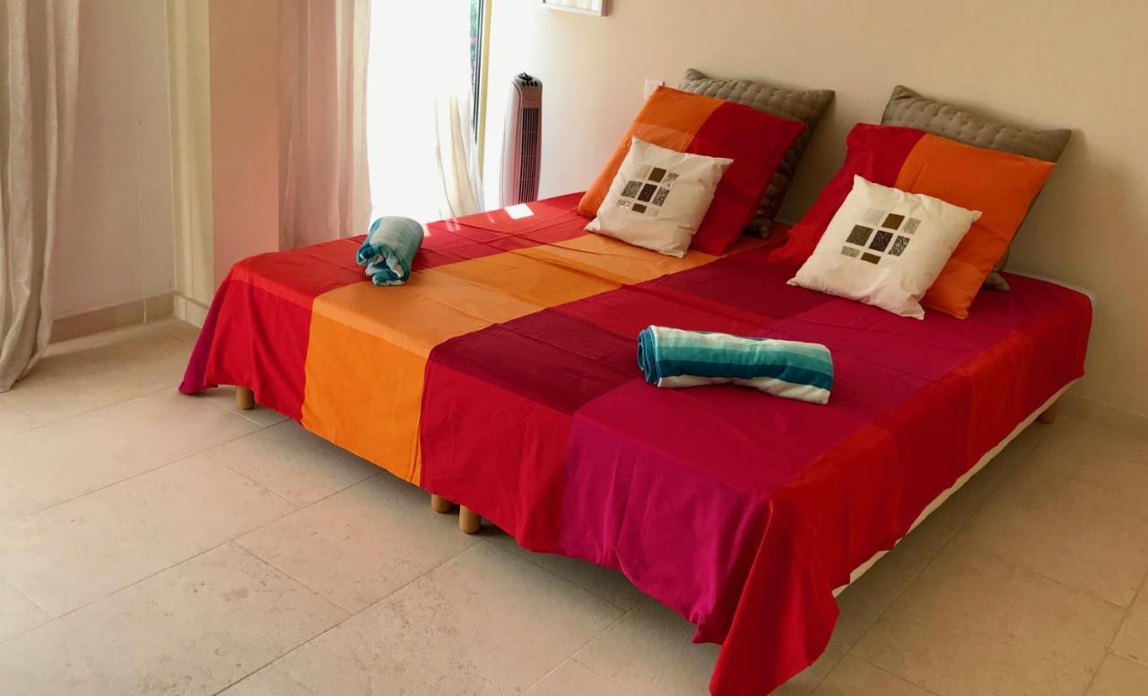 Independent One Bedroom Apartment アンティーブ エクステリア 写真